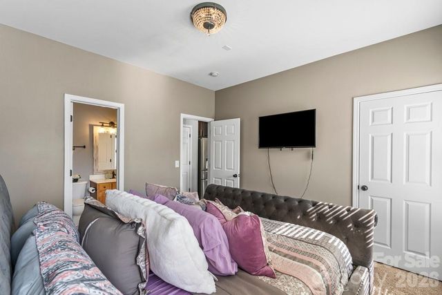 11413 Mangla Drive, Charlotte, NC 28214