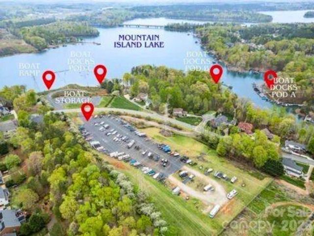 11413 Mangla Drive, Charlotte, NC 28214