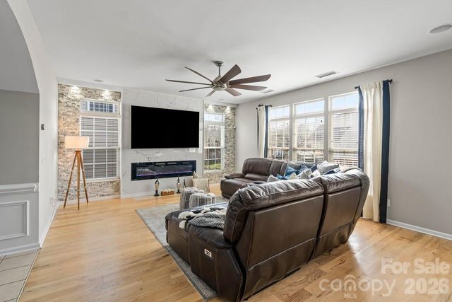 11413 Mangla Drive, Charlotte, NC 28214