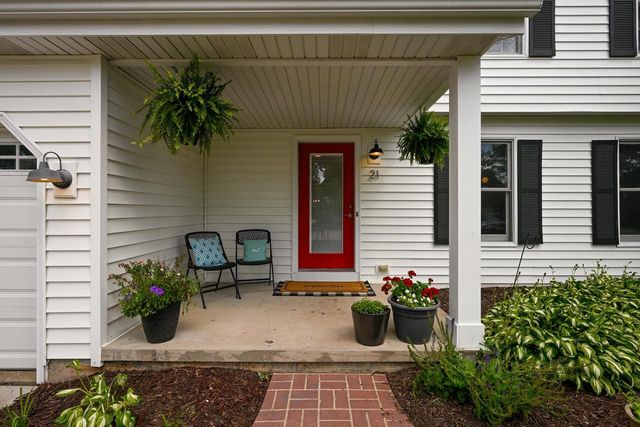 21 Haverhill Circle, Madison, WI 53717