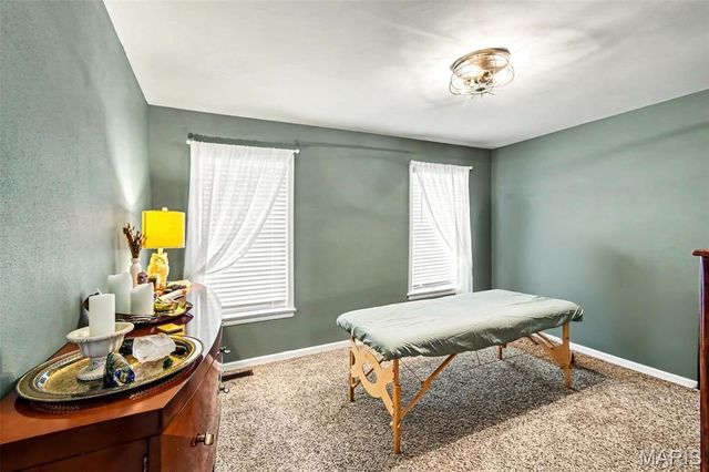 4706 Butler Hill Road, St Louis, MO 63128