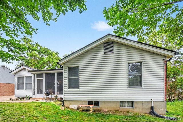 4706 Butler Hill Road, St Louis, MO 63128