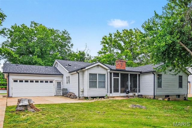 4706 Butler Hill Road, St Louis, MO 63128