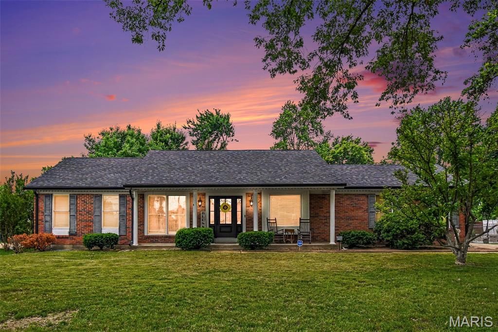 4706 Butler Hill Road, St Louis, MO 63128