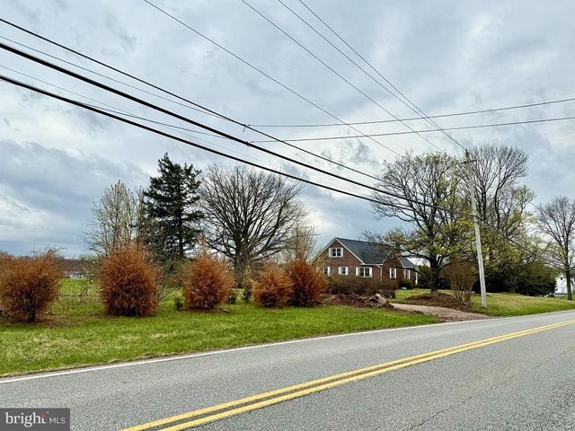332 GILBERTSVILLE ROAD, Gilbertsville, PA 19525