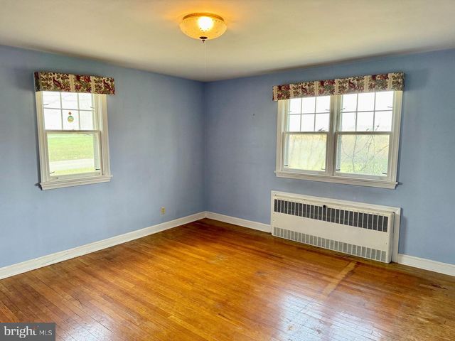 332 GILBERTSVILLE ROAD, Gilbertsville, PA 19525