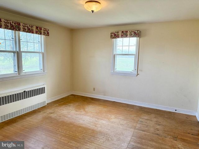 332 GILBERTSVILLE ROAD, Gilbertsville, PA 19525