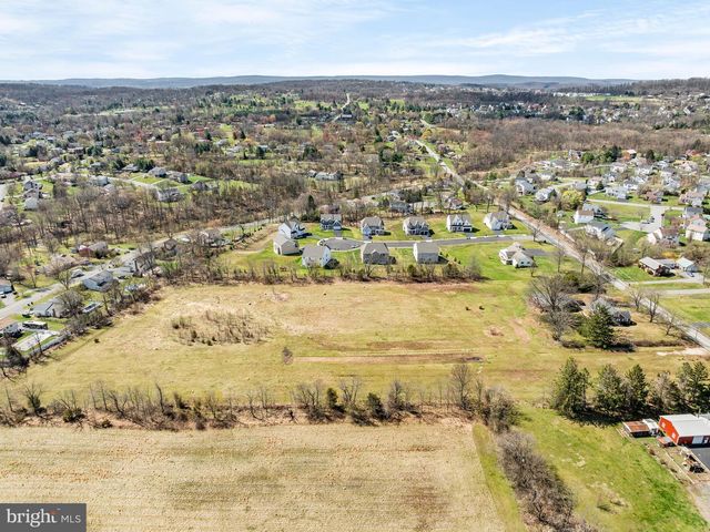 332 GILBERTSVILLE ROAD, Gilbertsville, PA 19525