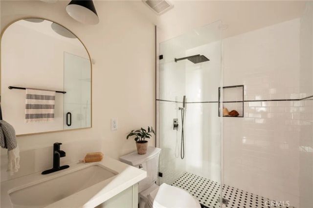 115 N Avenue 52, Los Angeles, CA 90042