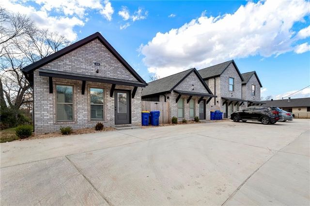 418,420,422,424 N F Street, Rogers, AR 72756
