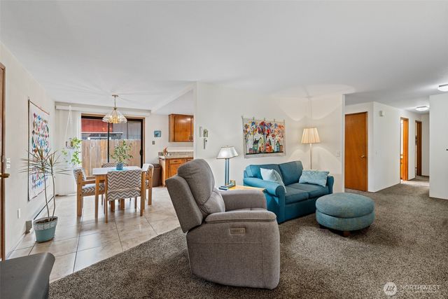 617 S E Street, Port Angeles, WA 98363