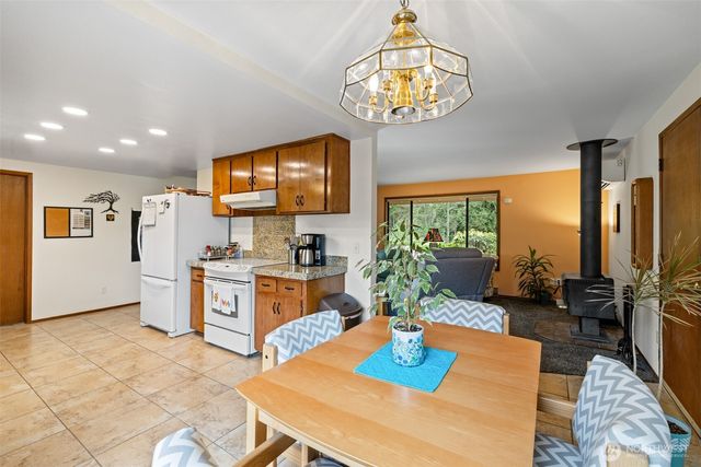 617 S E Street, Port Angeles, WA 98363