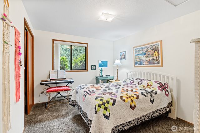 617 S E Street, Port Angeles, WA 98363