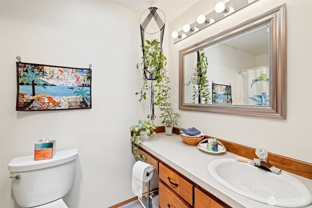 617 S E Street, Port Angeles, WA 98363