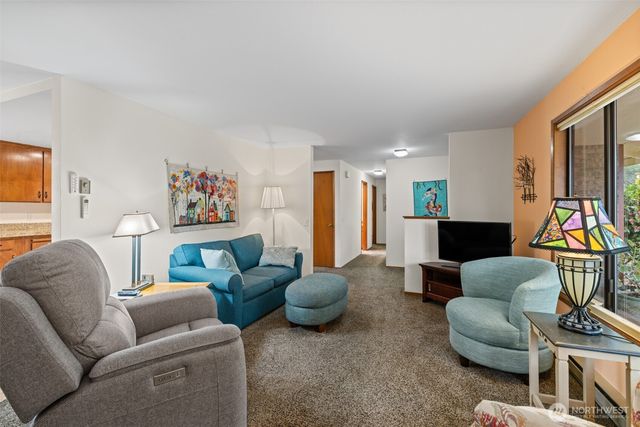 617 S E Street, Port Angeles, WA 98363