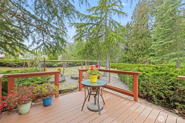 617 S E Street, Port Angeles, WA 98363