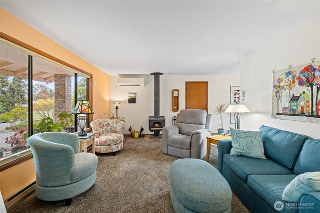 617 S E Street, Port Angeles, WA 98363