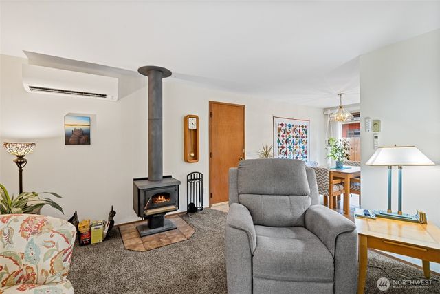 617 S E Street, Port Angeles, WA 98363