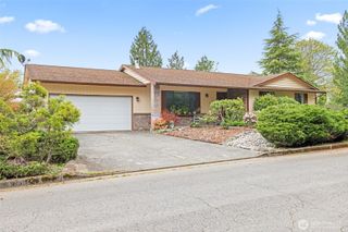 617 S E Street, Port Angeles, WA 98363