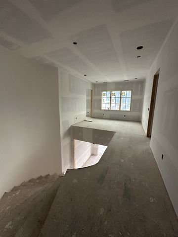 1706 Southwick Dr, Brentwood, TN 37027