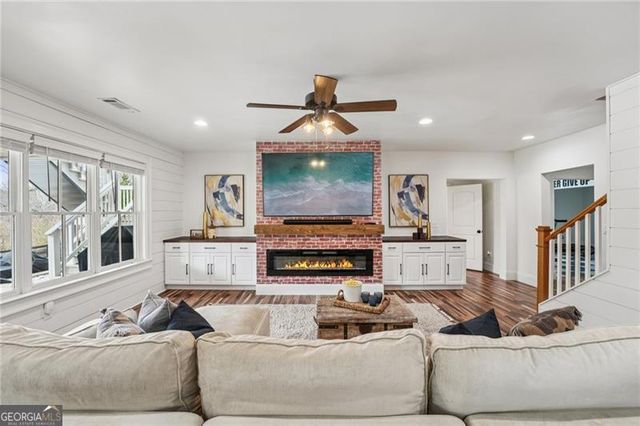 203 Trinity Way, Canton, GA 30115