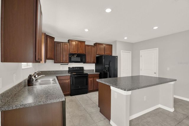 10109 CRESTED FRINGE DRIVE, Riverview, FL 33578