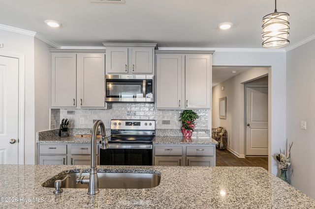 640 Avington Lane NE, Leland, NC 28451