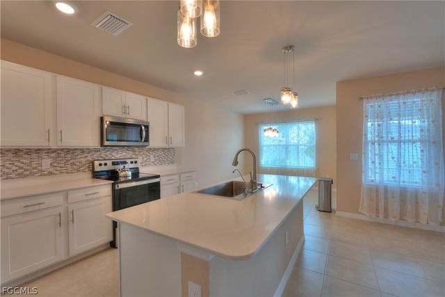 2501 NW 20th PL, Cape Coral, FL 33993