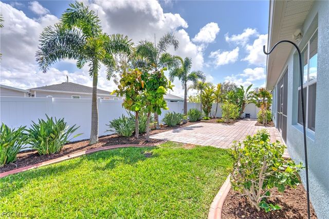 2501 NW 20th PL, Cape Coral, FL 33993