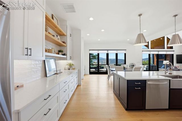 1005 Locklin Way, Woodland Park, CO 80863