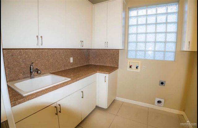 1220 E Agusta Avenue, Mcallen, TX 78503