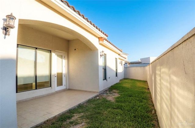 1220 E Agusta Avenue, Mcallen, TX 78503