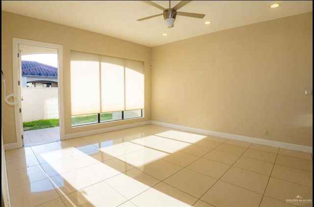 1220 E Agusta Avenue, Mcallen, TX 78503