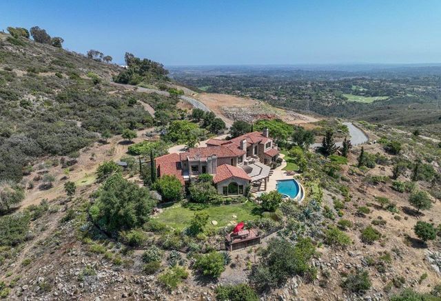 19557 Fortuna Del Este, Escondido, CA 92029