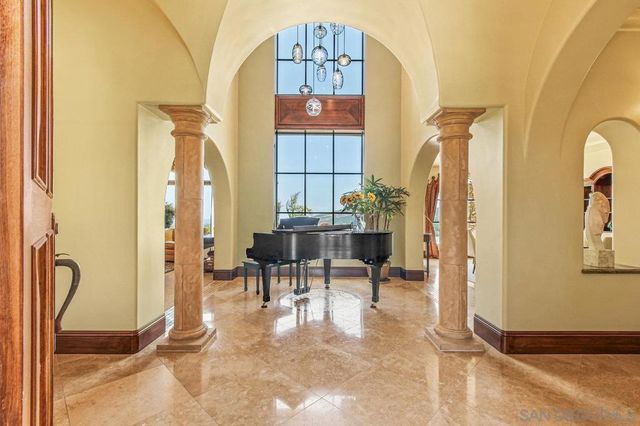 19557 Fortuna Del Este, Escondido, CA 92029