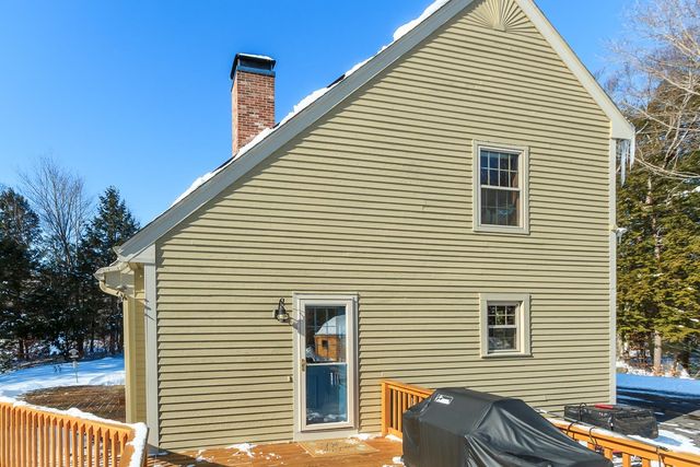 14 Range Road, Deerfield, NH 03037