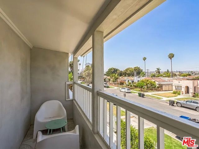 3014 9th Avenue B, Los Angeles, CA 90018