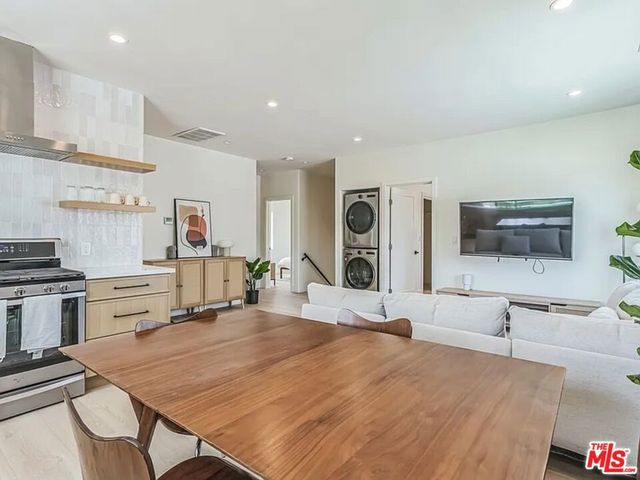 3014 9th Avenue B, Los Angeles, CA 90018