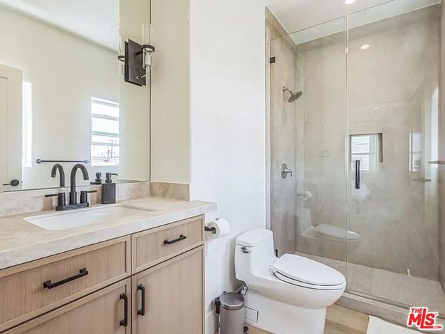 3014 9th Avenue B, Los Angeles, CA 90018