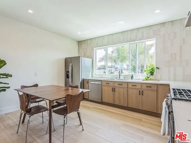 3014 9th Avenue B, Los Angeles, CA 90018