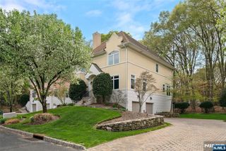 161 Winding Way, Old Tappan, NJ 07675