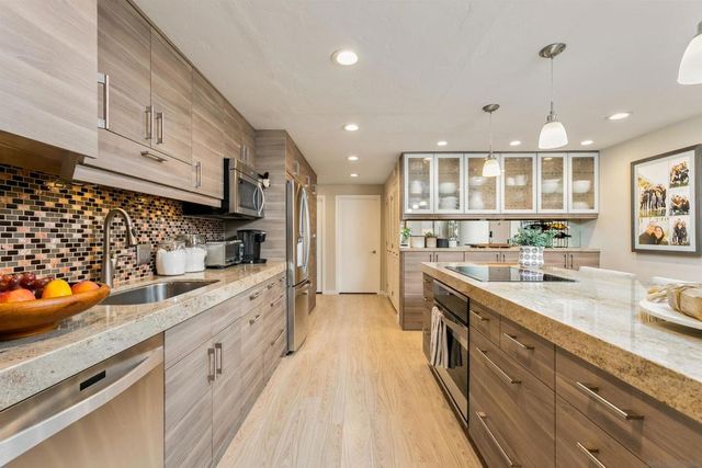 3940 Gresham St 152, San Diego, CA 92109