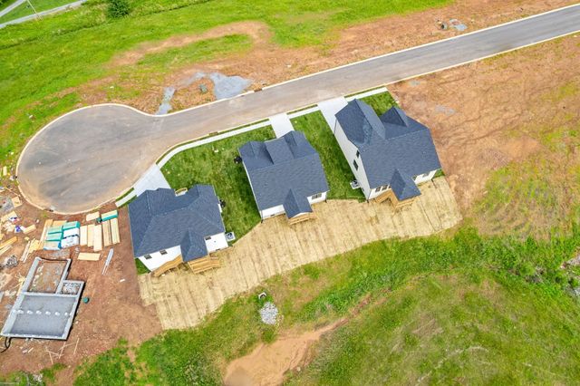 182 Dewberry Ct, Clarksville, TN 37042