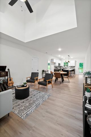 182 Dewberry Ct, Clarksville, TN 37042