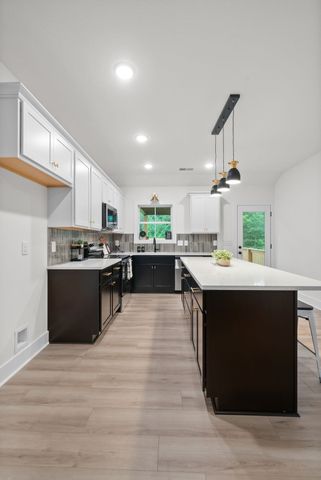 182 Dewberry Ct, Clarksville, TN 37042