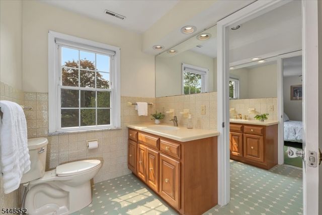 20 Gregory Ln, Warren Twp., NJ 07059