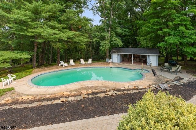 20 Gregory Ln, Warren Twp., NJ 07059