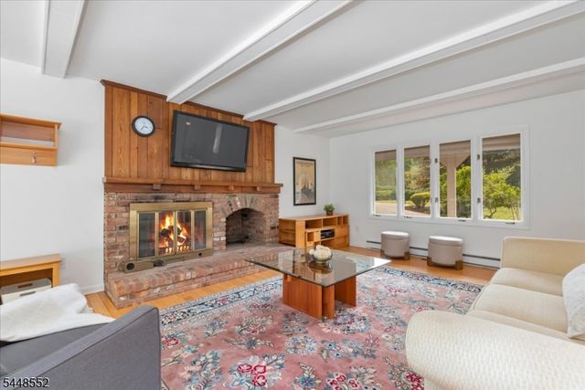 20 Gregory Ln, Warren Twp., NJ 07059