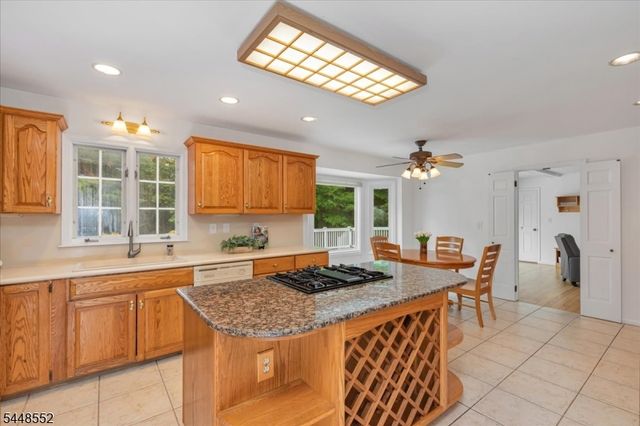 20 Gregory Ln, Warren Twp., NJ 07059