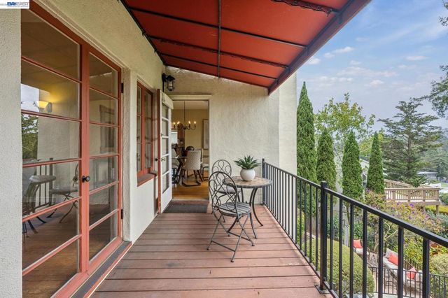 5765 Colton Blvd, Oakland, CA 94611